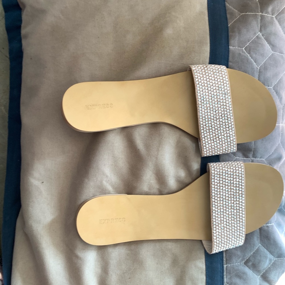 Sandals - Picture 5 of 6
